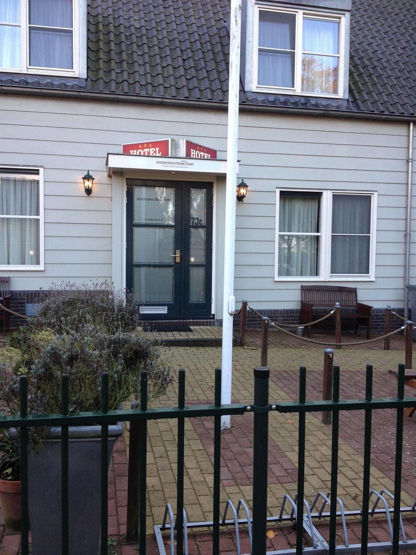 Amsterdam Village Hotel Exterior photo