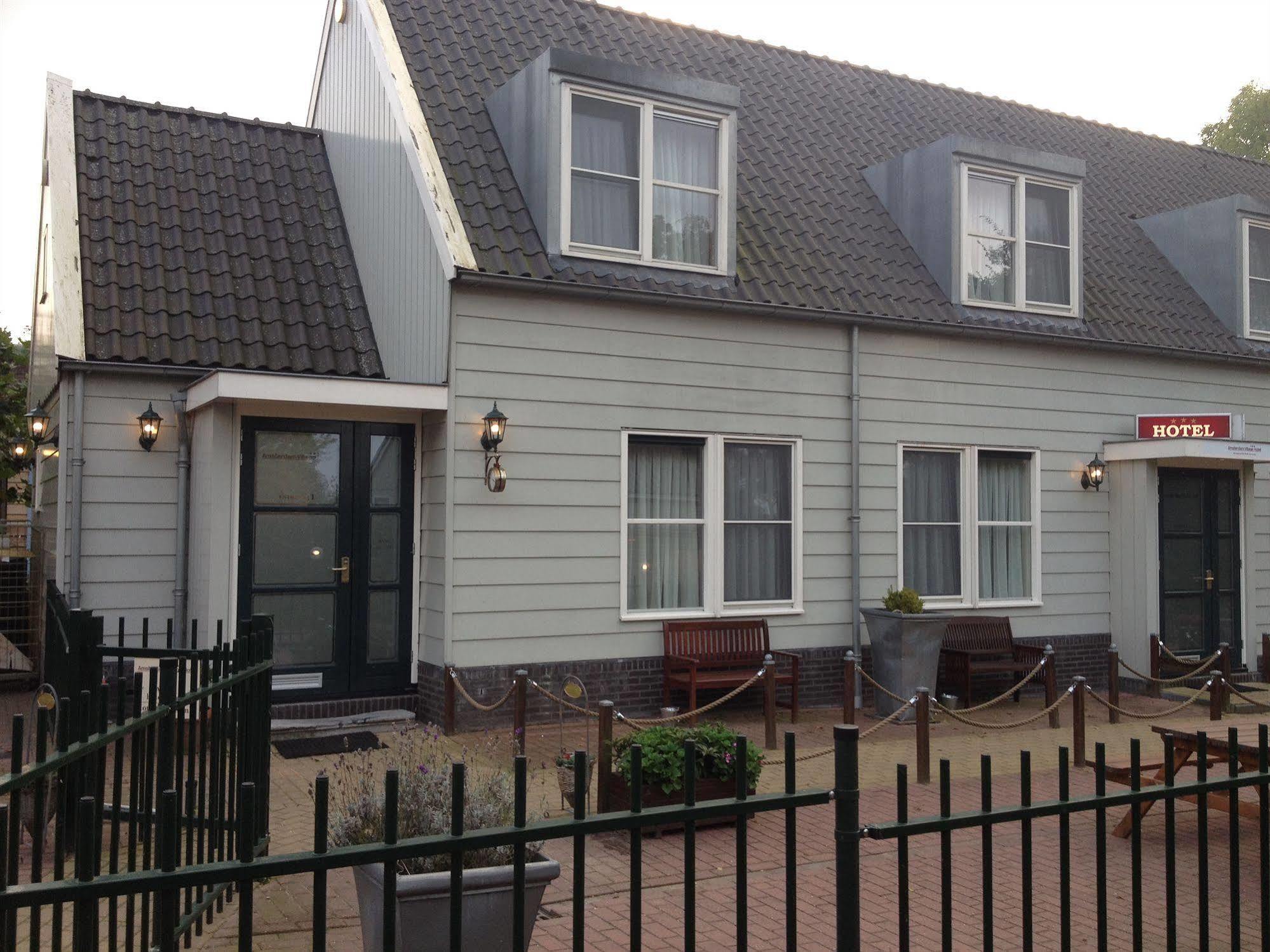 Amsterdam Village Hotel Exterior photo